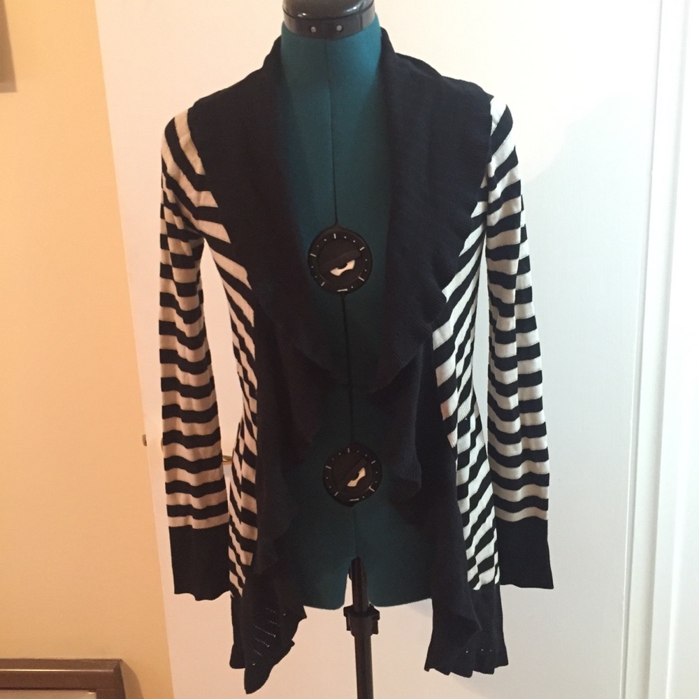 White House | Black Market Ruffle Cardigan
